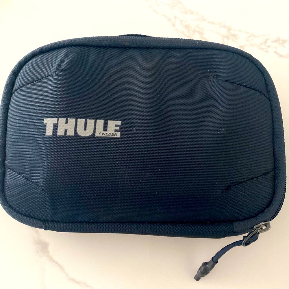 Thule Subterra PowerShuttle Tech Organizer Pouch